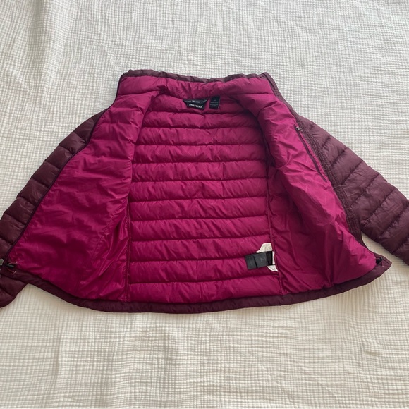 Marmot 700 fill down purple women’s jacket - Picture 3 of 4